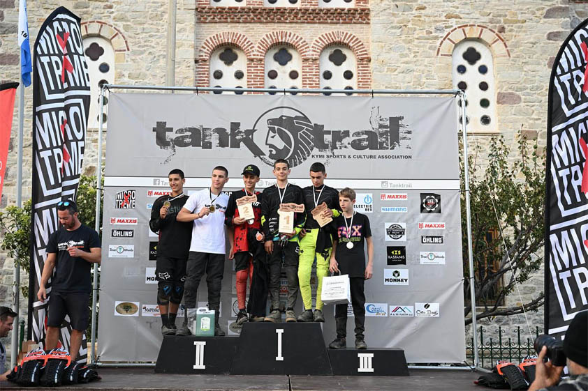 tank trail kymi downhill race 2023 podium mini junior
